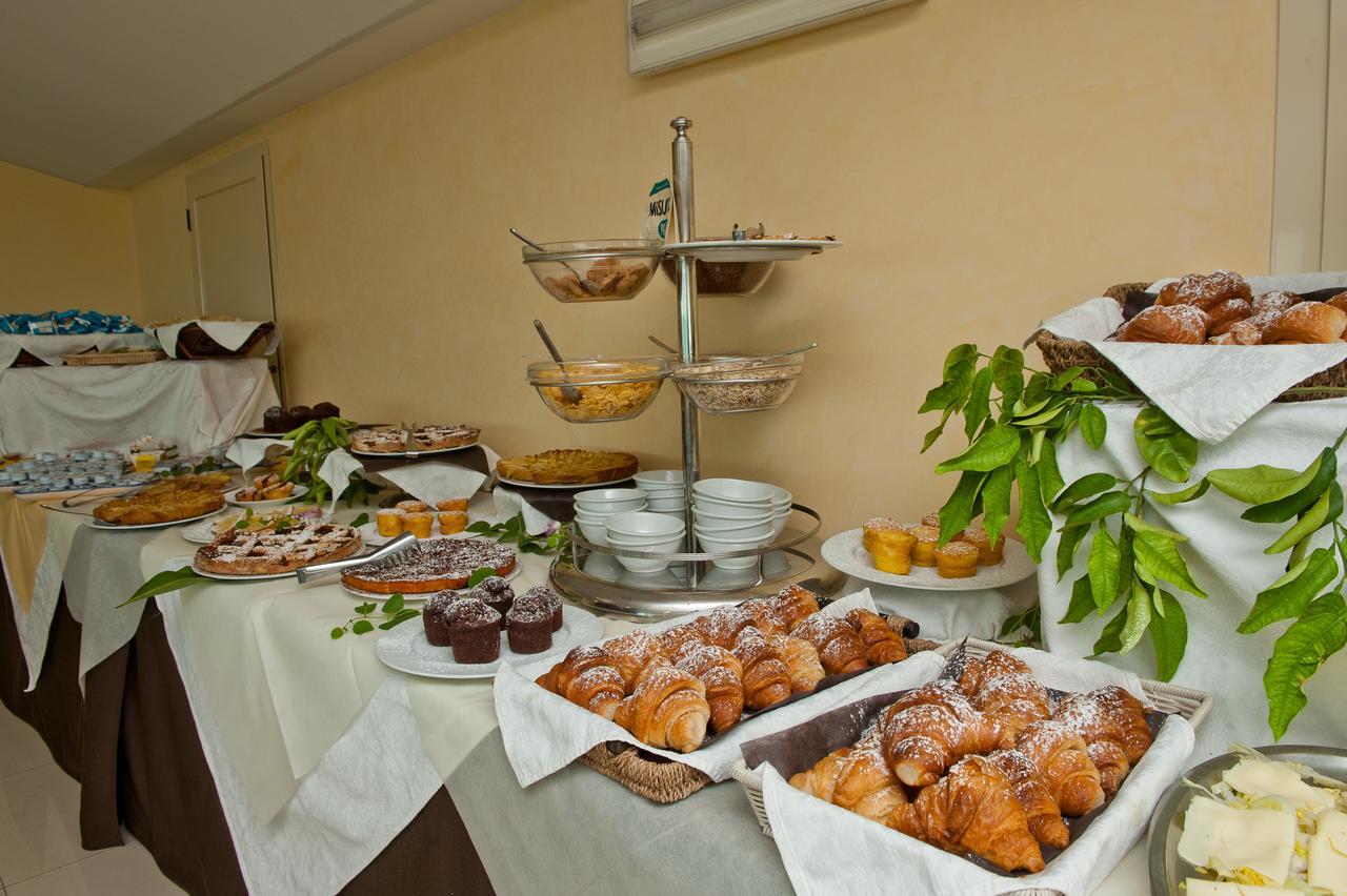 Hotel Borgo Marina Rodi Garganico Exteriér fotografie